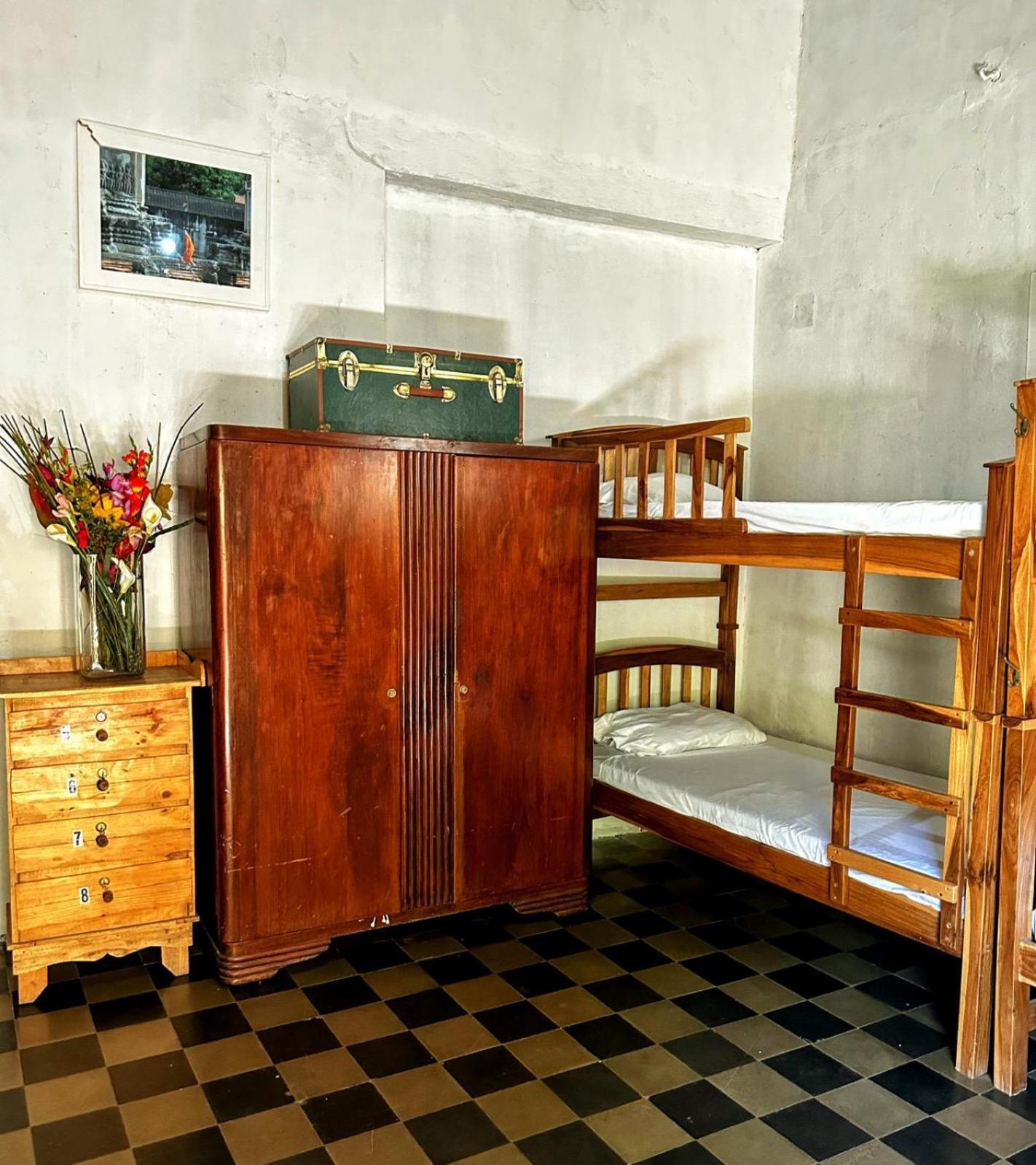 Casa Yoly Hostel Granada Εξωτερικό φωτογραφία