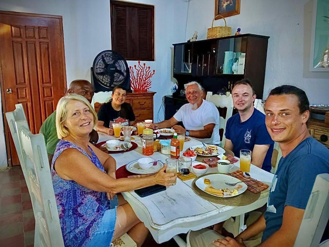 Casa Yoly Hostel Granada Εξωτερικό φωτογραφία